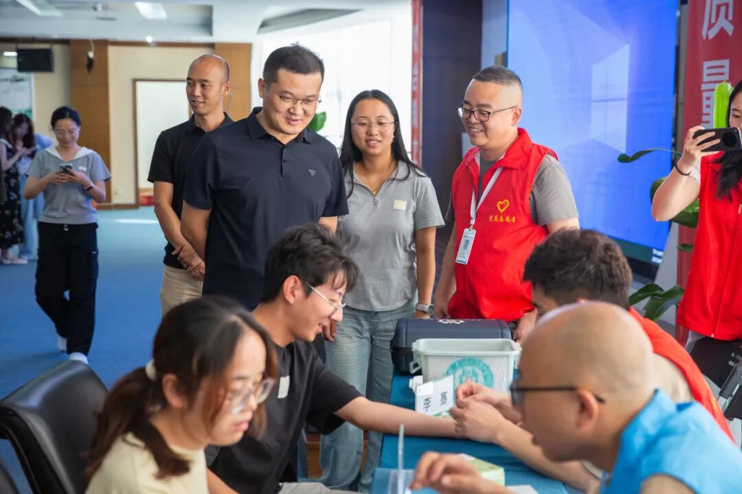 四川海蓉藥業(yè)成功舉辦“關(guān)愛身心，健康同行”大健康共建活動