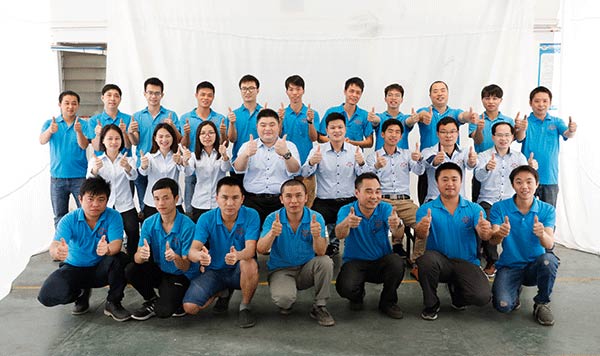 冠鴻智能灌裝機-創新精神